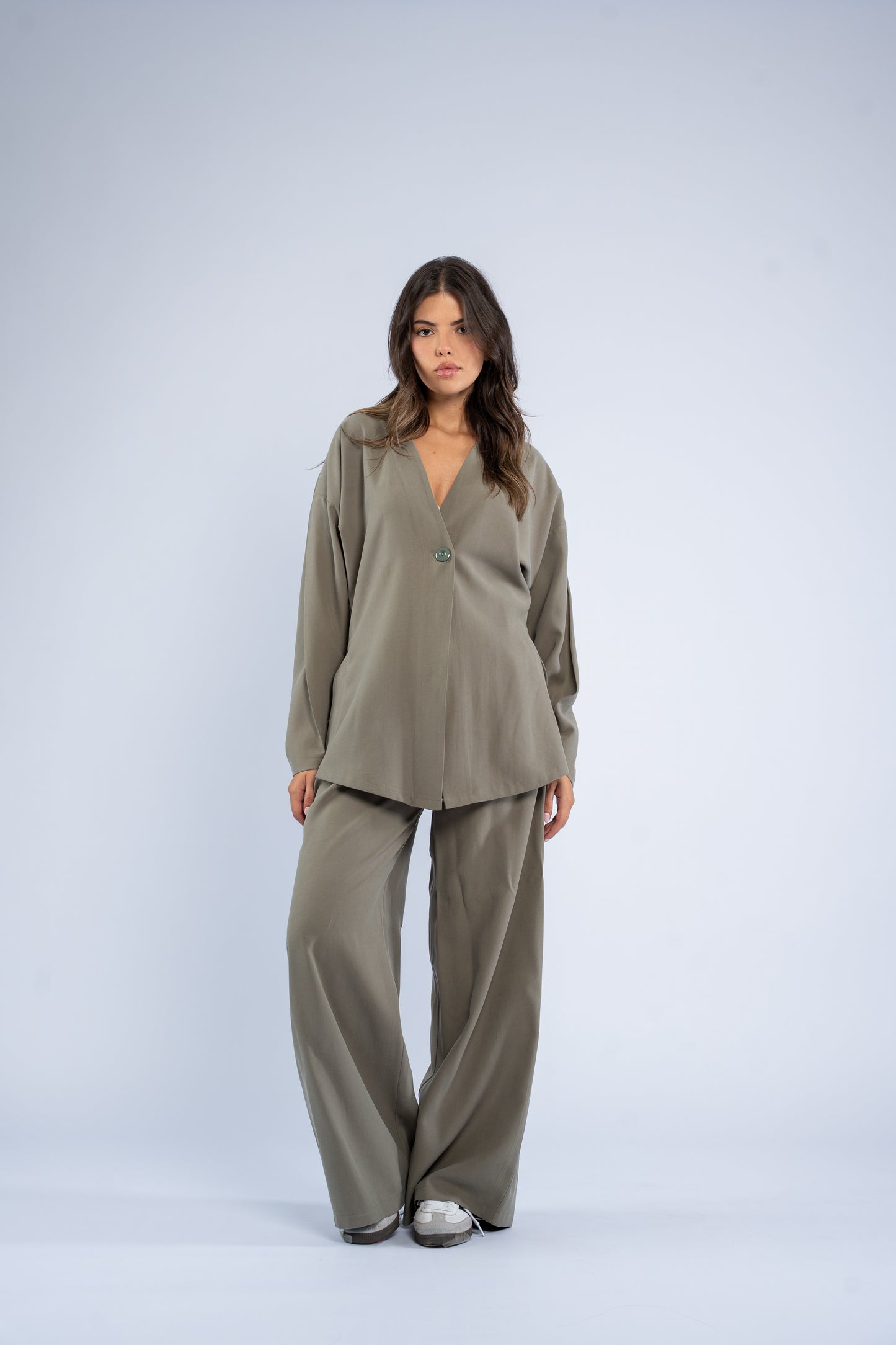 One button cardigan set