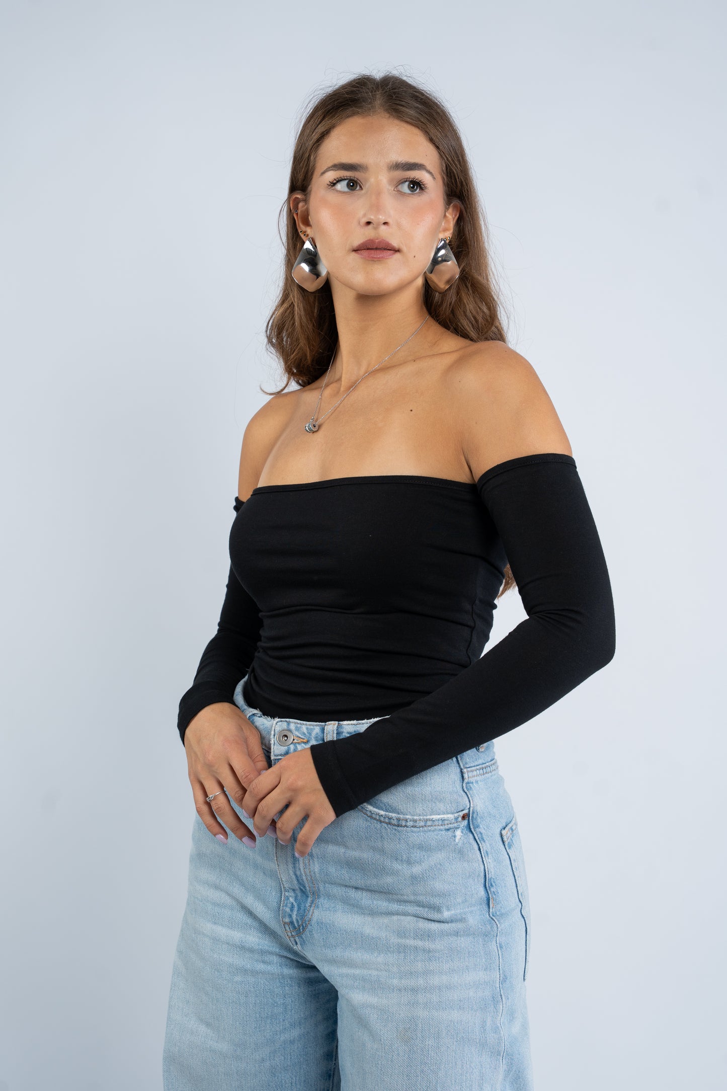 Off sleeves top