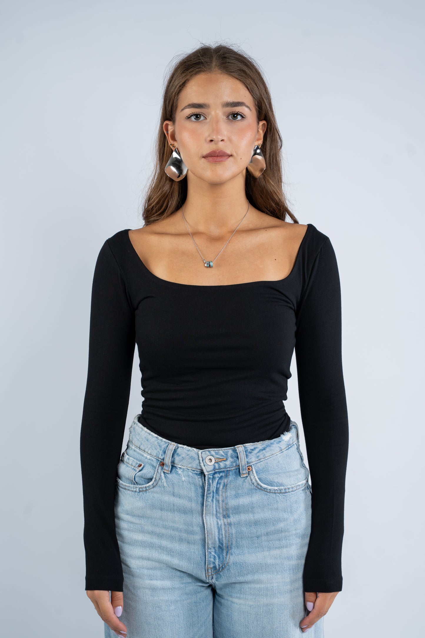 Long sleeve squared neck basic