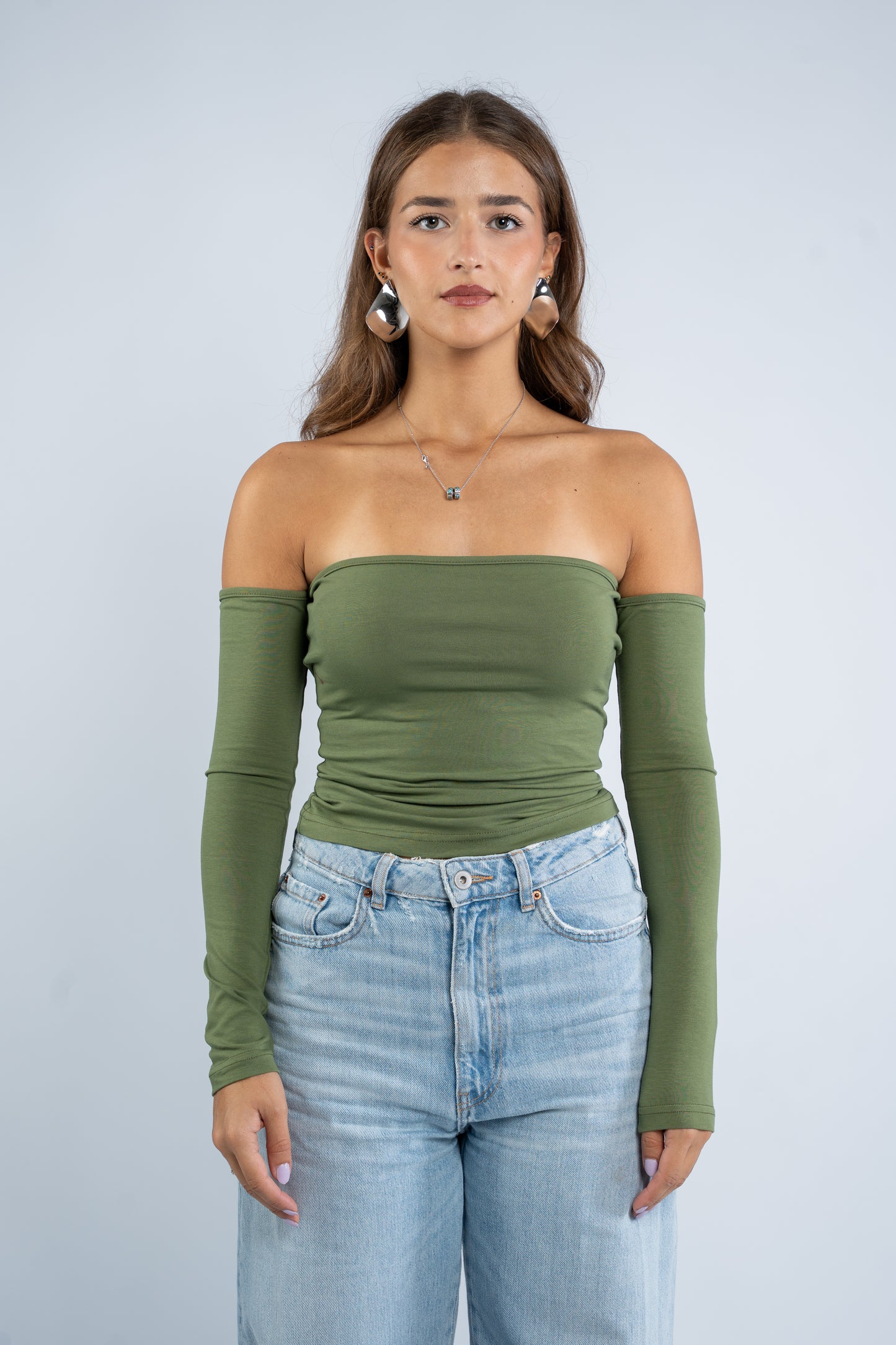 Off sleeves top