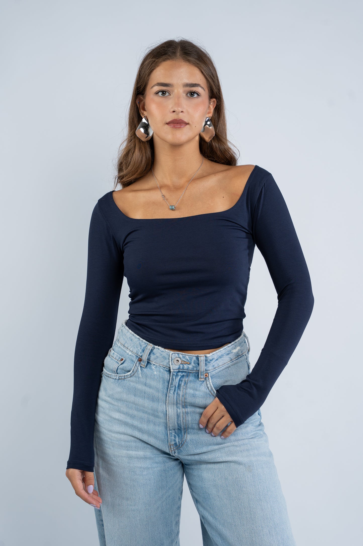 Long sleeve squared neck basic