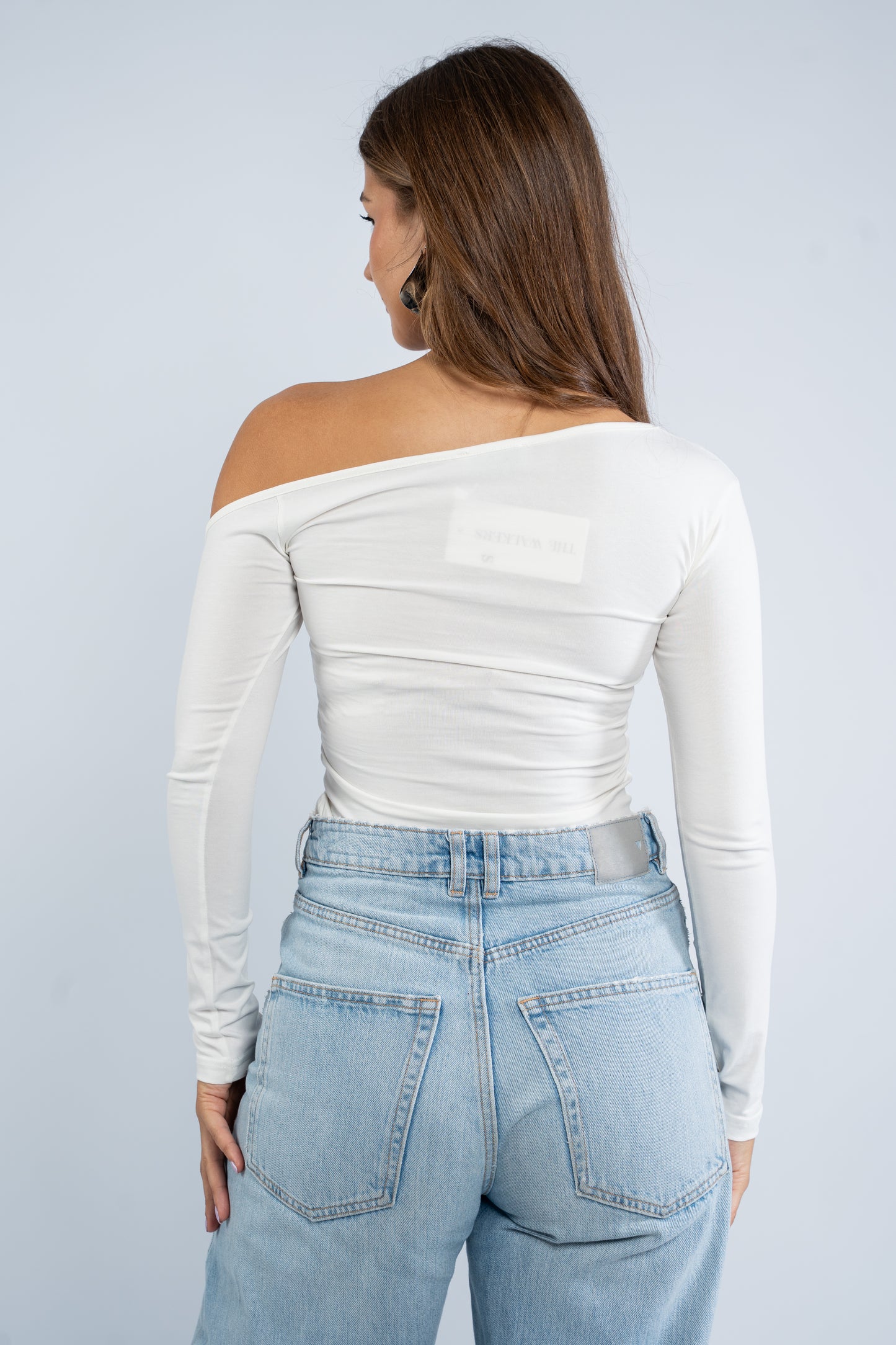 Long sleeve asymmetric shoulder top