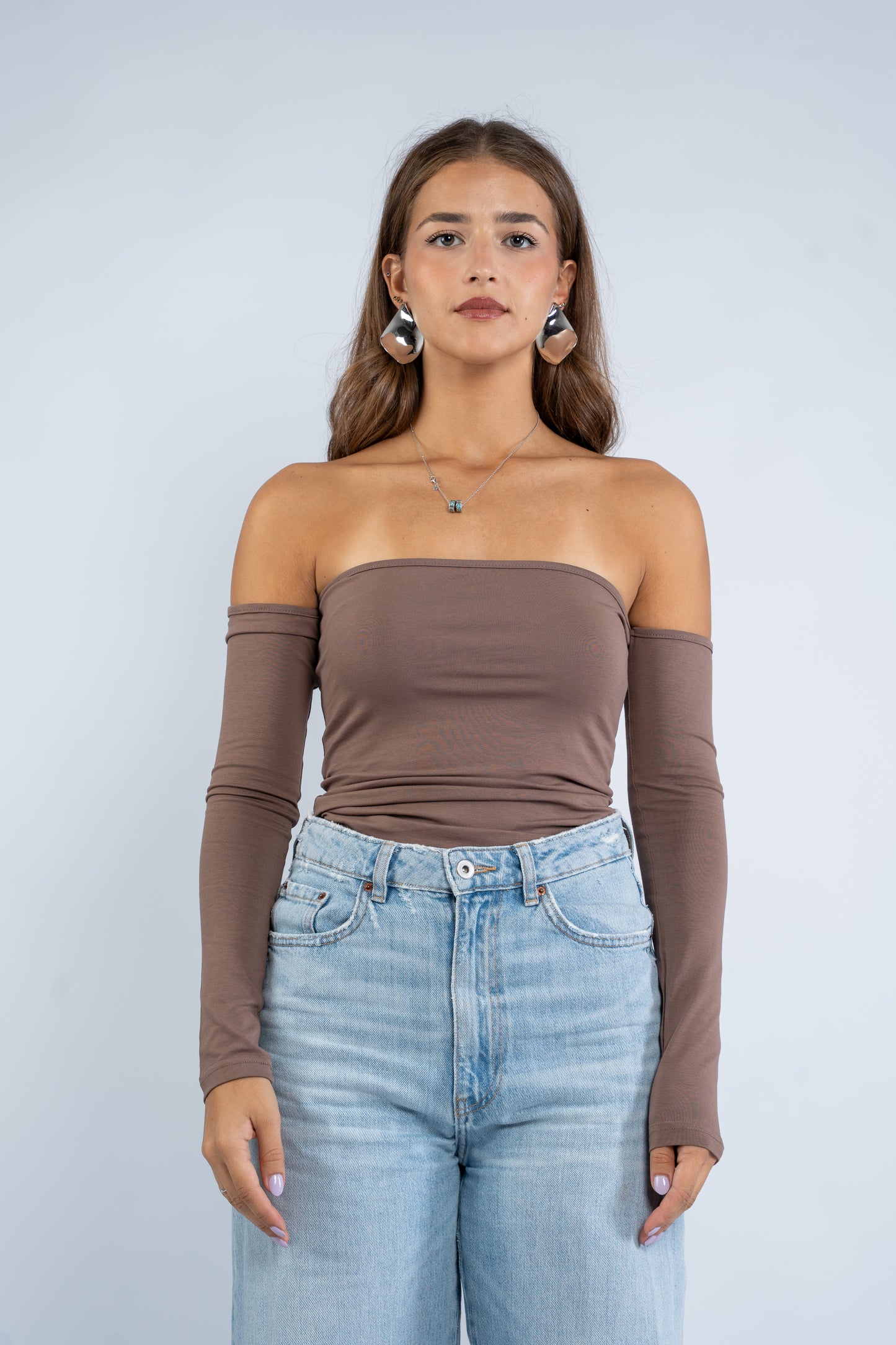 Off sleeves top