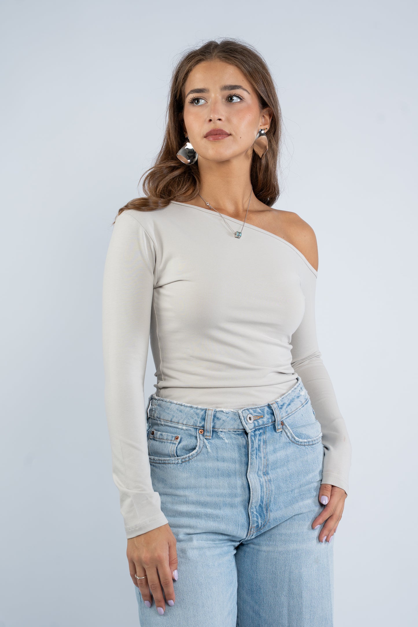 Long sleeve asymmetric shoulder top