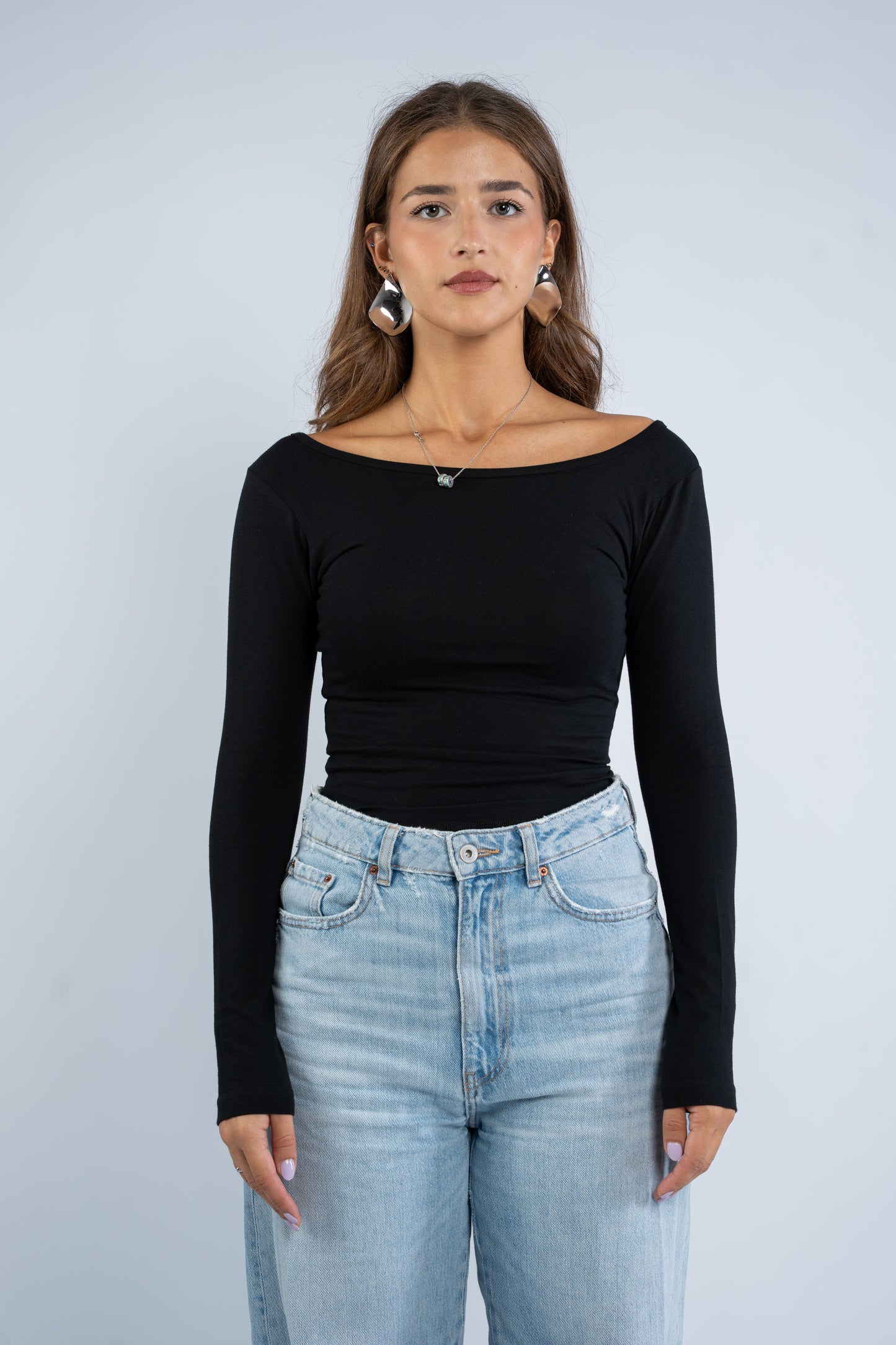 Round neck top