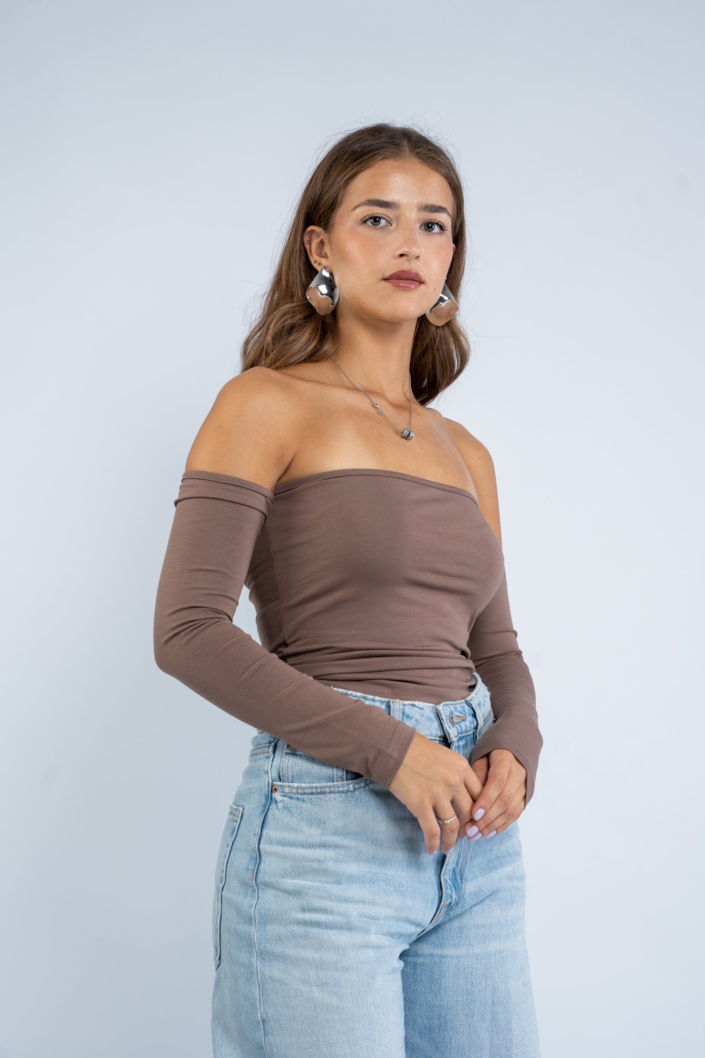 Off sleeves top