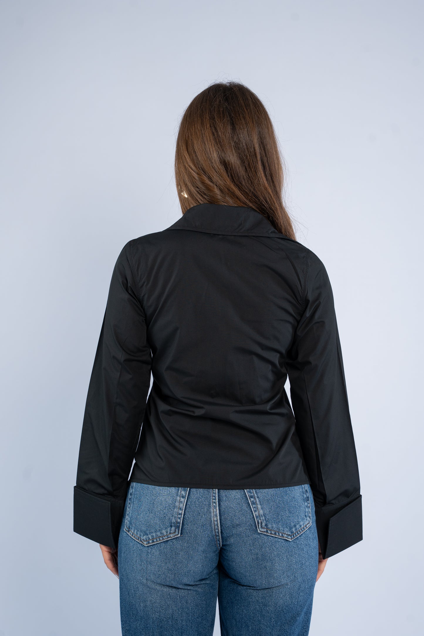 Waist fitted shirt