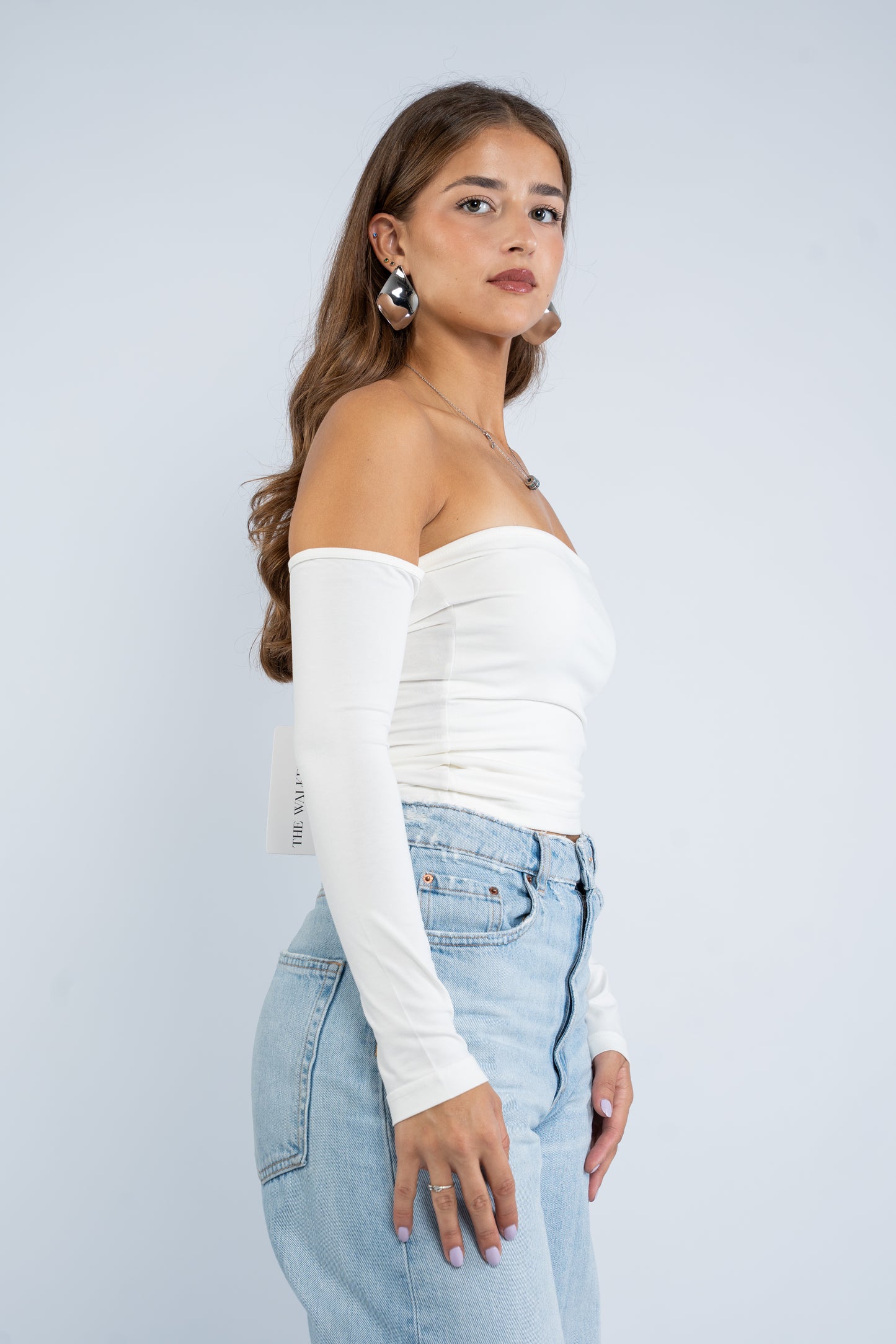 Off sleeves top
